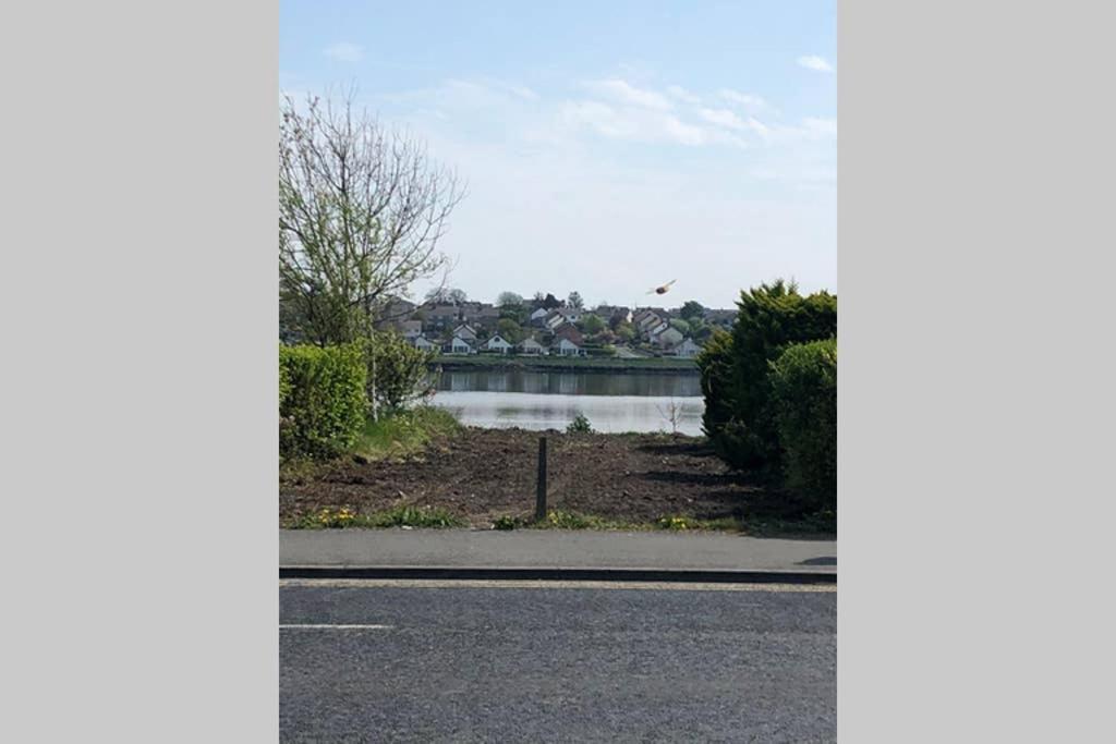 Lake View Galway City Екстер'єр фото